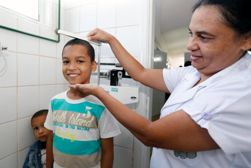 Famílias beneficiadas precisavam manter em dia a vacinação das crianças de até 7 anos, que também deveriam ser pesadas e medidas a cada semestre. | Foto: Ana Nascimento/MDS