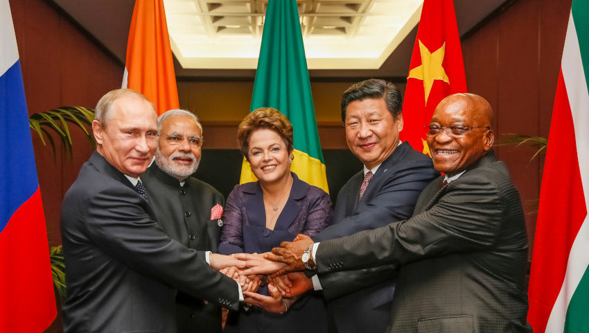 Presidentes do Brasil, Rússia, Índia, China e África do Sul durante a sexta cúpula do BRICS, em Fortaleza. | Foto: Roberto Stuckert